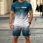 🔥【Rasprodaja na kraju sezone – 50% popusta!】Muški ljetni sportski casual komplet – udobna majica kratkih rukava i kratke hlače s modernim gradijentnim printom